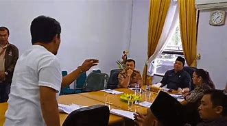 Anggota Dprd Ngamuk Saat Rapat Di Indonesia 2024